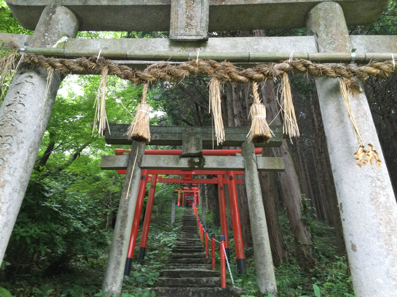 高津神社の石段