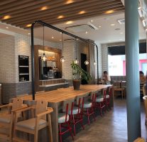 リニューアルオープンした「ミスタードーナツ 那珂川」が電源カフェになってる。