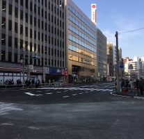 JR博多駅前で起きた陥没事故。復旧までの対応の良さが光りました。